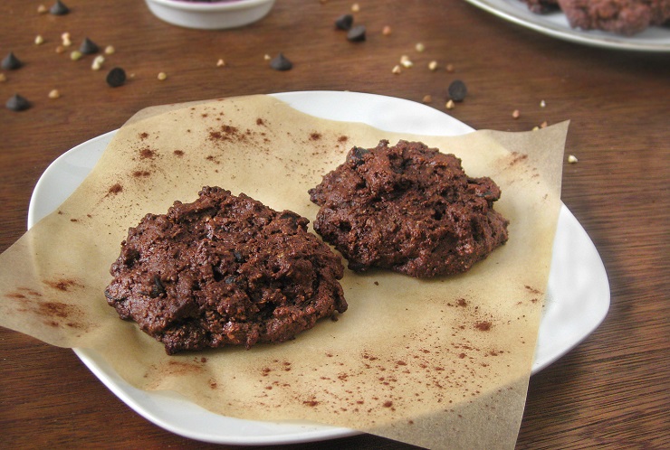 Ciasteczka czekoladowe z komosy ryżowej bez glutenu